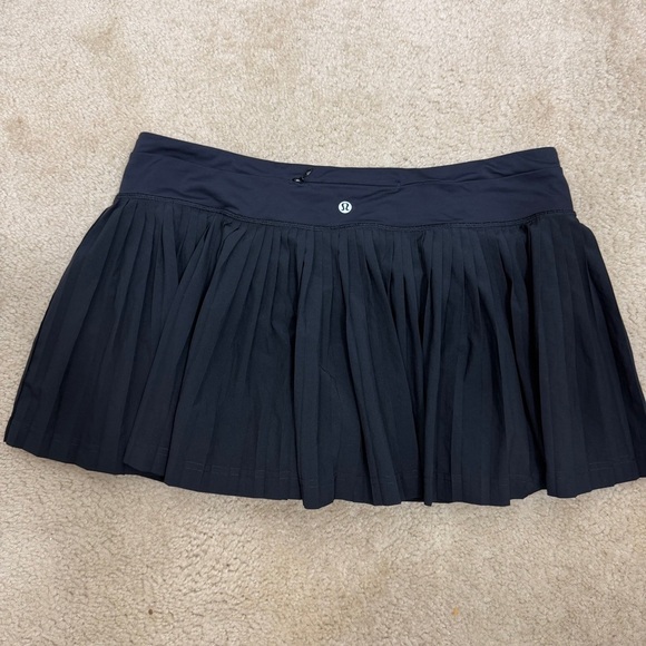 Lululemon Pleat to Street Skirt LIKE NEW - Picture 4 of 9